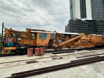 Ballast cleaning machine 