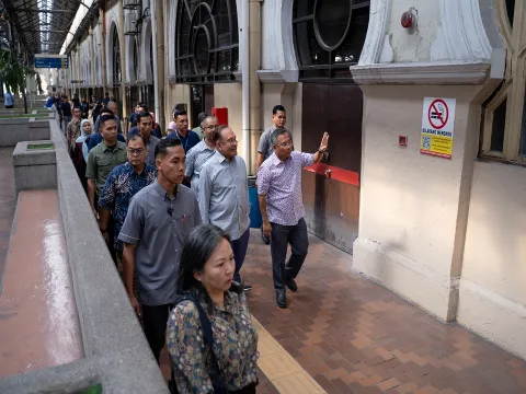 Sesi Taklimat Cadangan Pemuliharaan Stesen Keretapi Kuala Lumpur dan Operasi ETS 3 kepada Perdana Menteri