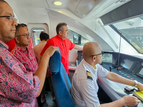 Edaran Pek Cenderahati sempena Sambutan Tahun Baharu Cina dan Lawatan Tapak Projek Seremban Sentral
