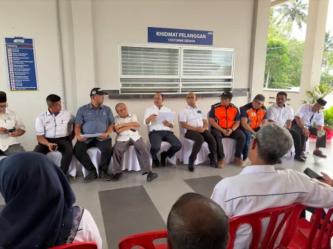 Lawatan Kerja di Stesen Padang Tengku
